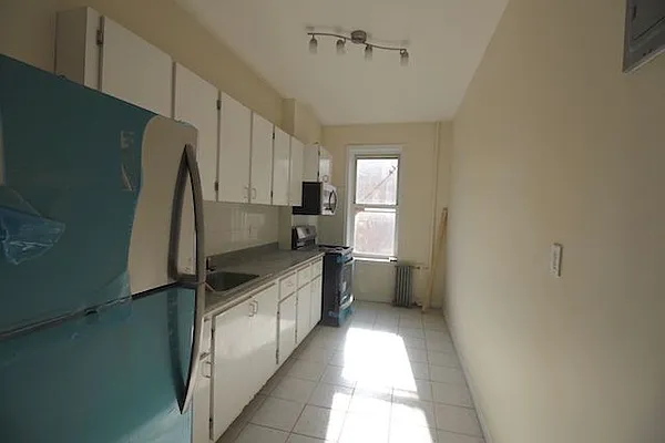 Rented by Capri Jet Realty Corp | media 17