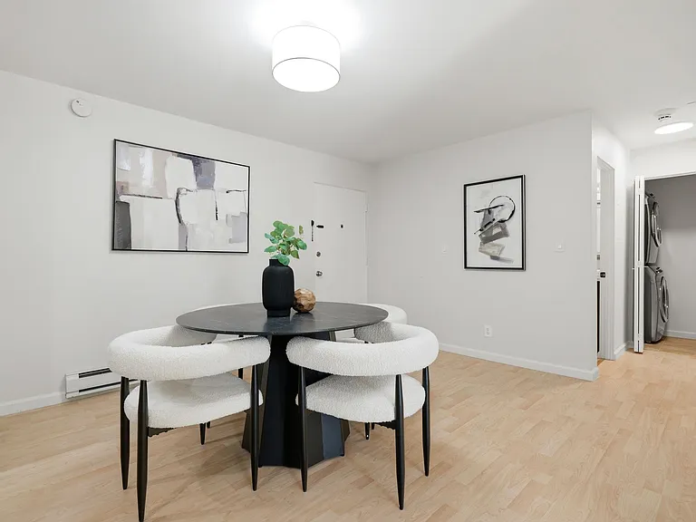 1031 Crestview Dr #305 — Photo 7