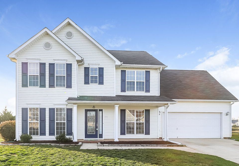 1st image of 3003 Trellis Ln