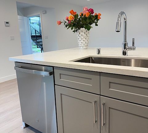4th image of 16903 Cedar Ct #16909
