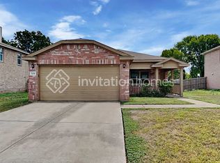324 Summer Tree Dr, Hutchins, TX 75141