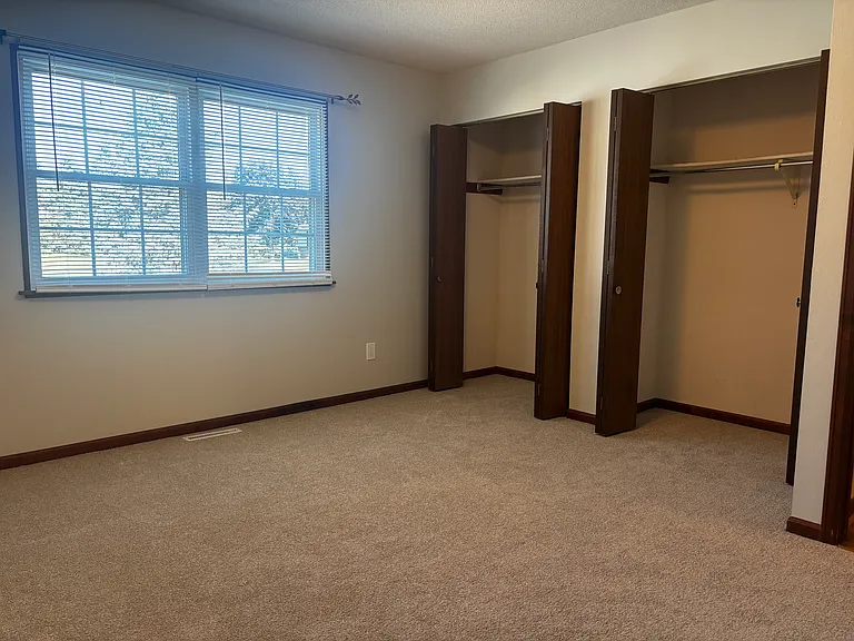 4 Edith Ct — Photo 4