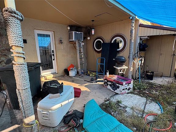 3rd image of 5290 Circle Dr