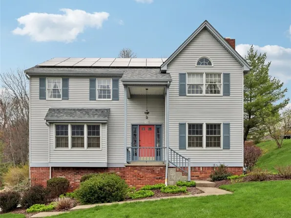 102 Cool Springs Dr, Sewickley, PA 15143