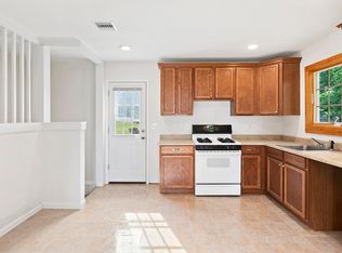 12 Overlook Dr, aquebogue, NY 11968