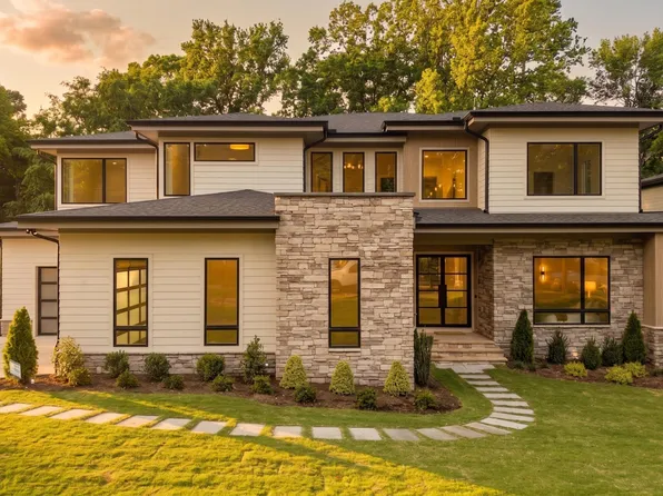 4119 Rockingham Dr, Raleigh, NC 27609
