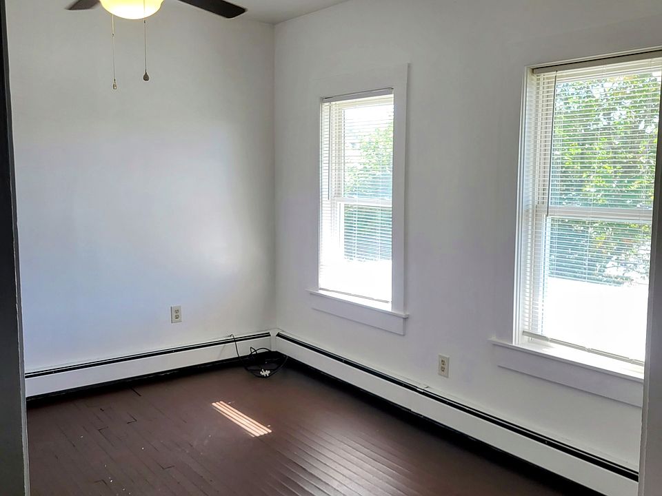 Living room with ceiling fan