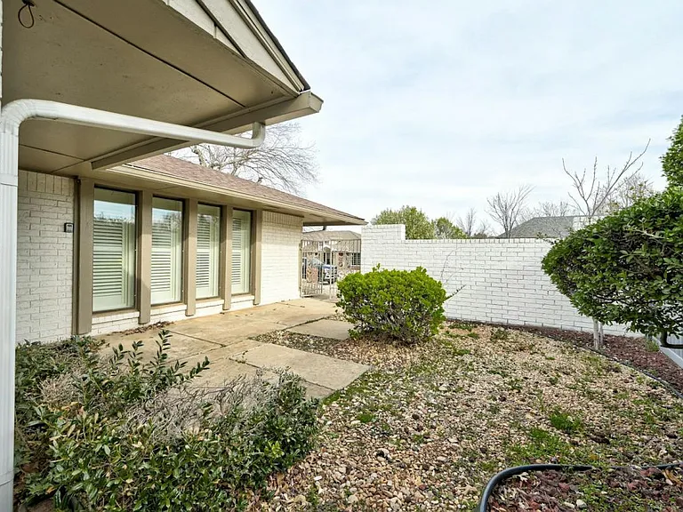 1510 Glenbrook Dr #1510 — Photo 20