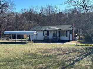 2994 Dan Brown Dr, Claremont, NC 28610