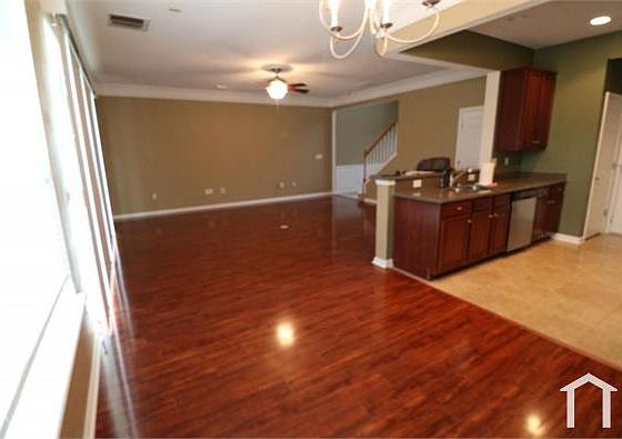 3rd image of 6355 Autumn Berry Cir