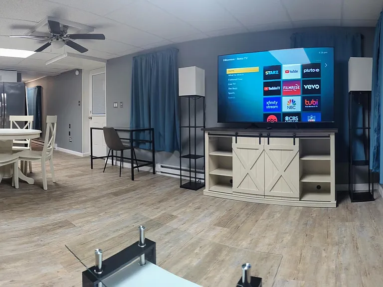 39 Queen St #1 — Photo 1