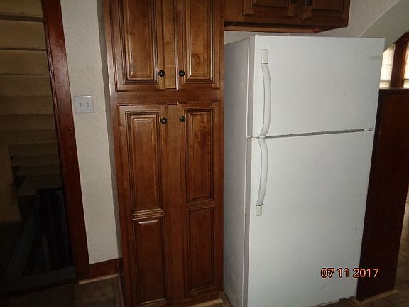 3rd image of 44 Wawanda Ave