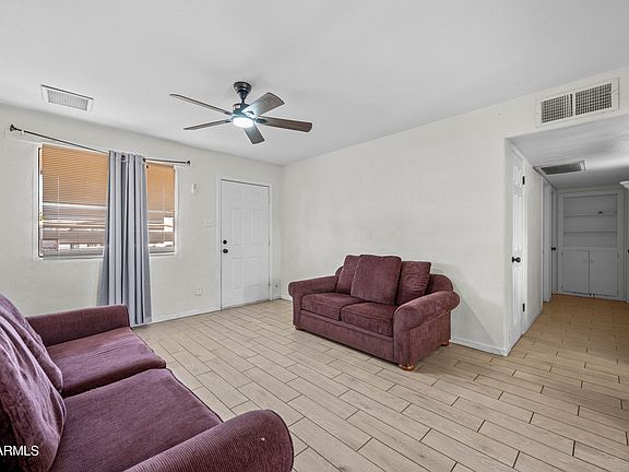 5th image of 3007 N 81ST Avenue