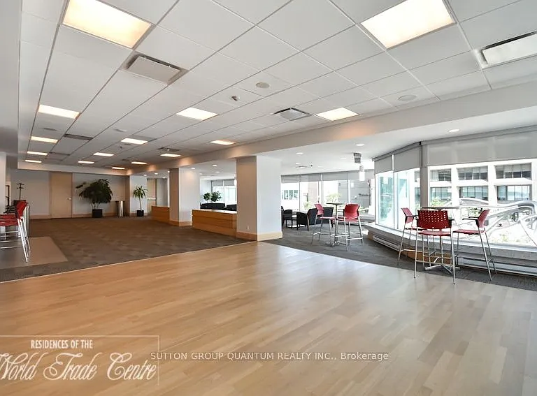 10 Yonge St #2113 — Photo 42