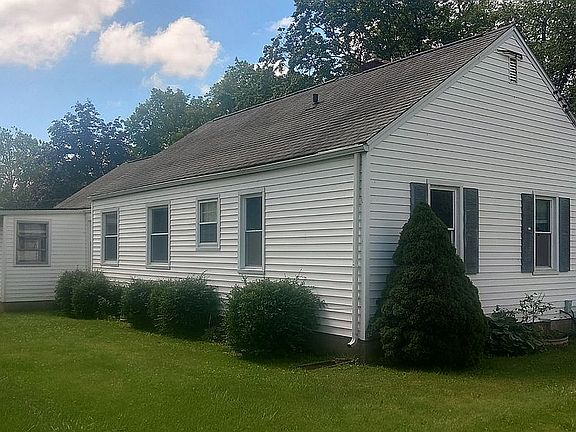 3rd image of 844 Ellis Ave