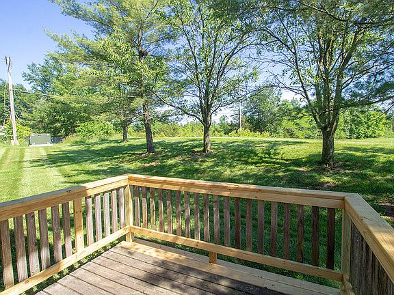 2nd image of 2211 High Oaks Ct