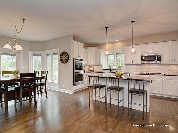 4th image of 1211 Brookside Dr