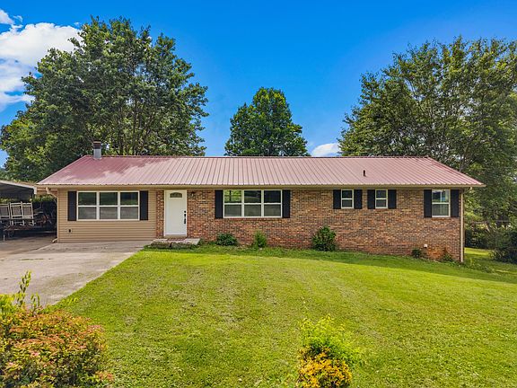 4th image of 1019 Green Acres Dr