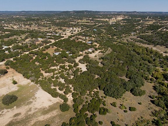 3rd image of 941 English Hollow Dr