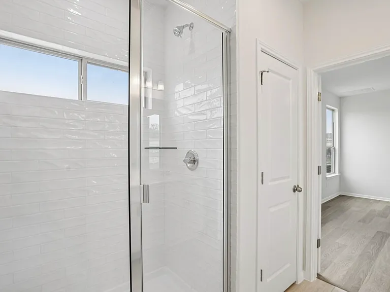 6409 Mary Lewis Dr — Photo 5
