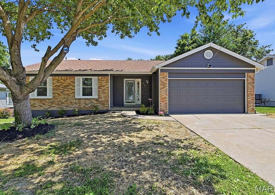 1st image of 57 Valley View Dr