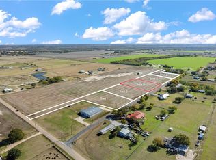 3 Kasberg Rd, West, TX 76691