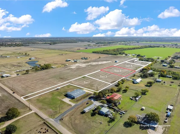 3 Kasberg Rd, West, TX 76691