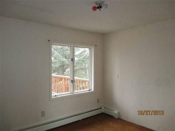 3rd image of 466 Panorama Dr