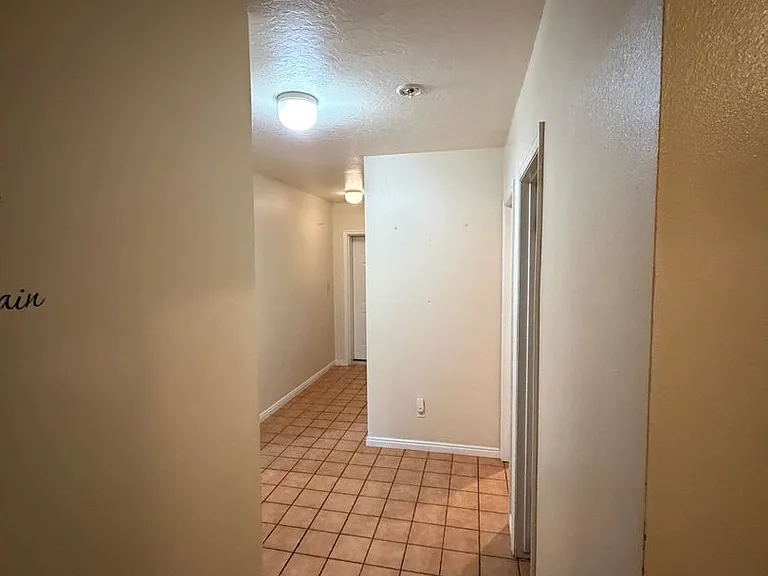 479 S Palisade Dr — Photo 11