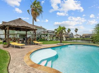 633 Warsaw St, Bayou Vista, TX 77563