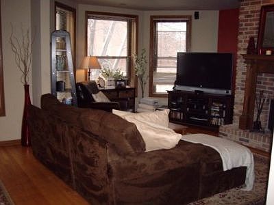 1st image of 3842 N Sheffield Ave #2S