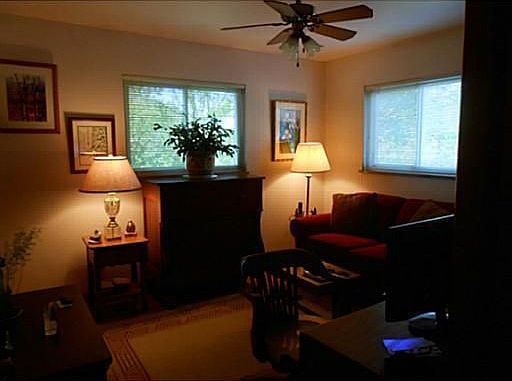 5th image of 1938 Oakridge Dr