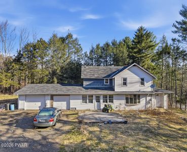 103 Ceramic Dr, Greentown, PA, 18426