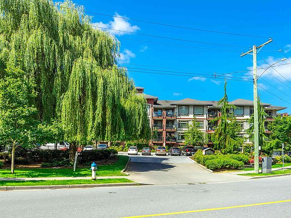 2nd image of 2233 McKenzie Rd #229