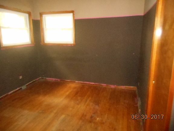 3rd image of 621 N Lawndale Ave