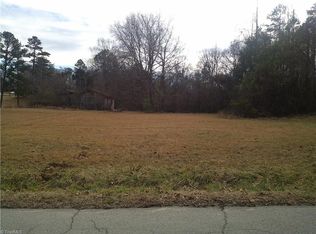 1 Harb Dr, Lexington, NC 27295