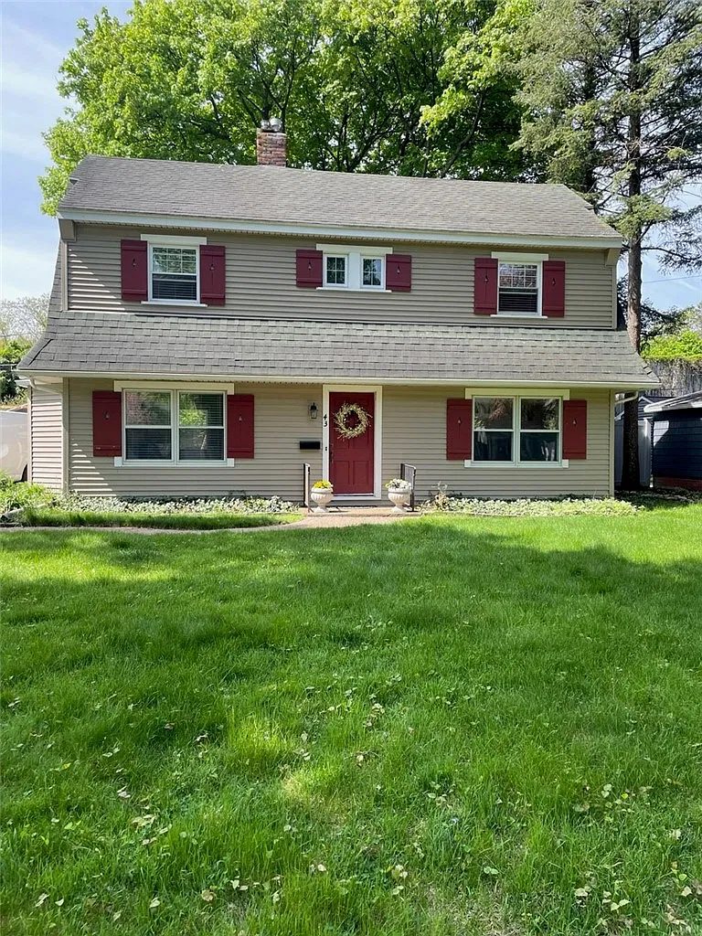3 bed, 1.5 bath, 1670 sqft, $2,600 — Photo 1