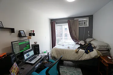 Rented by Rennit Inc.