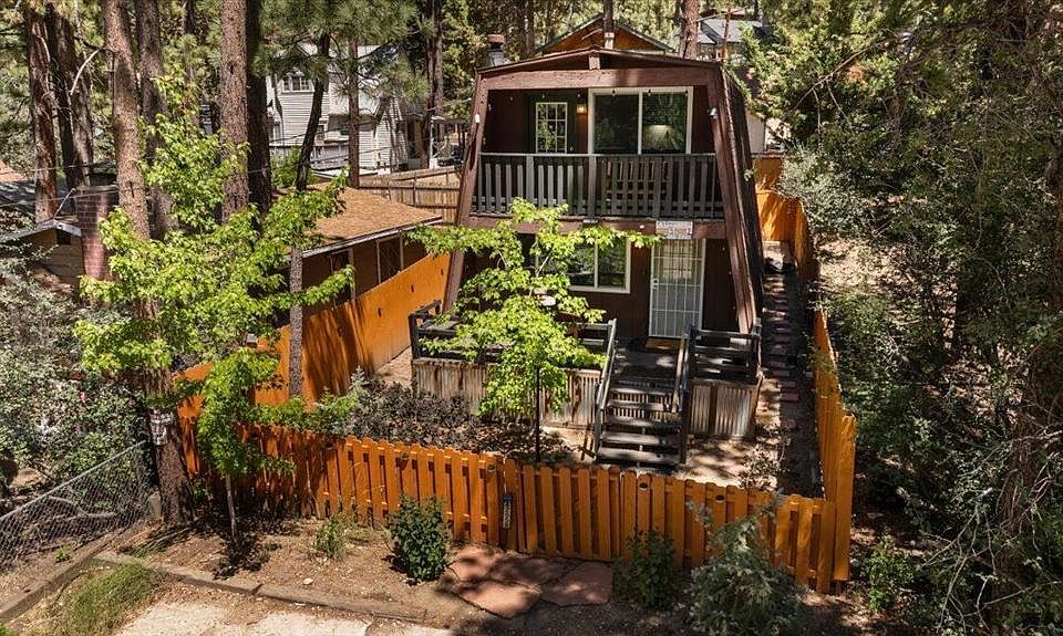 1st image of 42958 Encino Rd