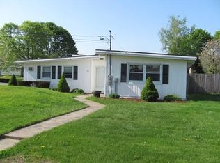 62 Eisenhower Rd, Swansea, MA 02777