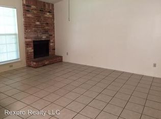 9511 Night Star Dr, Del Valle, TX 78617