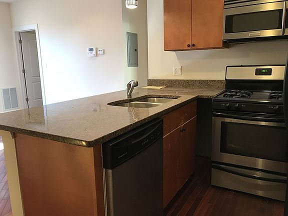 3rd image of 4323 N Tripp Ave #1