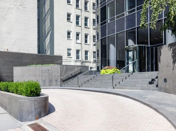 265 East 66th Street 27A image 13 of 14