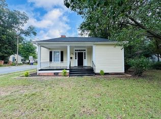 324 McKoy St, Clinton, NC 28328