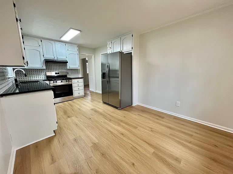 1469 Cheyenne Ct — Photo 12