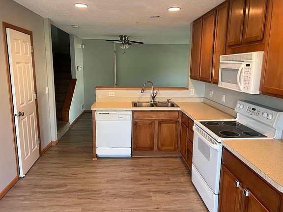 2nd image of 4880 149th St N Unit 6