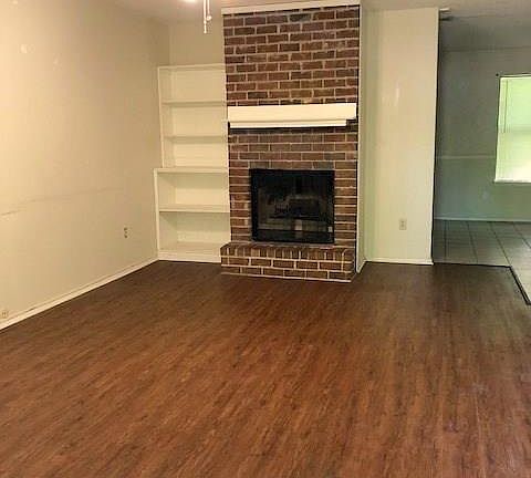 2nd image of 314 Softwood Dr