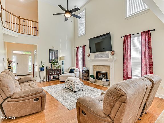 5th image of 4126 Chastain Drive