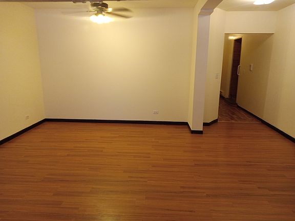 2nd image of 5602 S King Dr #G