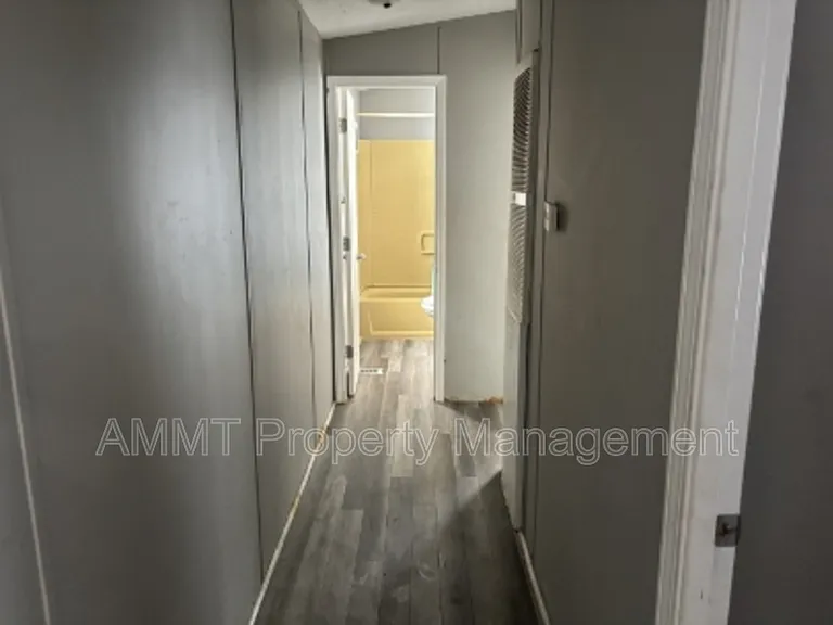 1735 Blackhawk Dr — Photo 5